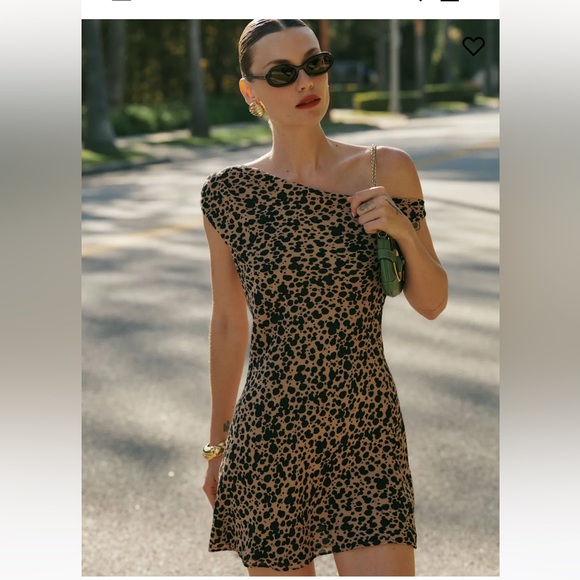 Reformation Dresses & Skirts - Reformation Kristine Dress Brown - Size 2